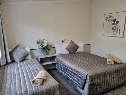 Y Motels Yarraman - Phillip Island Accommodation 0