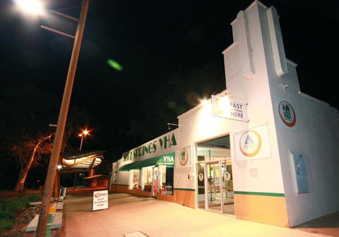 YHA Alice Springs - Phillip Island Accommodation 0