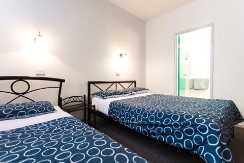 YHA Hobart Central - Phillip Island Accommodation 2