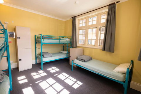 YHA Newcastle Beach - Phillip Island Accommodation 2