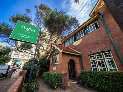 YHA Newcastle Beach - Phillip Island Accommodation 0