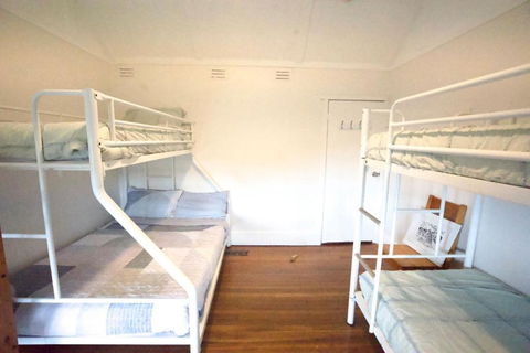 YHA Pittwater Eco, Sydney - Phillip Island Accommodation 3