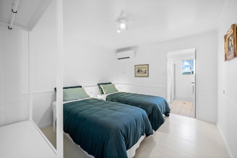 Spearmint House - Art Deco Gem In Misty Mountains - Phillip Island Accommodation 2
