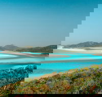 Whitehaven Beach and Hill Inlet Lookout Full-Day Snorkeling Cruise by High-Speed Catamaran