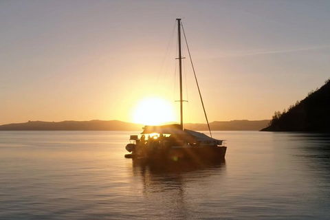 2-Night Whitsunday Islands All-Inclusive Sailing Tour From Airlie Beach - Phillip Island Accommodation 0