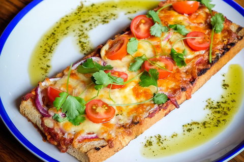 Food Tour Melbourne - St Kilda - Phillip Island Accommodation 1