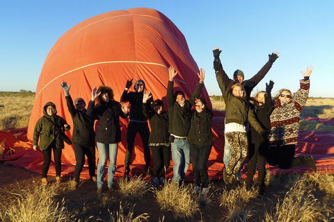 Early Morning Ballooning In Alice Springs - Phillip Island Accommodation 5