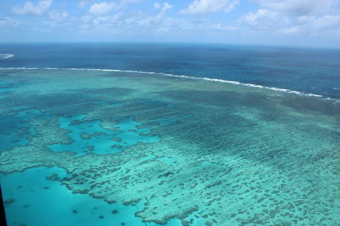 Reef And Island Scenic Flight From Airlie Beach - Phillip Island Accommodation 1