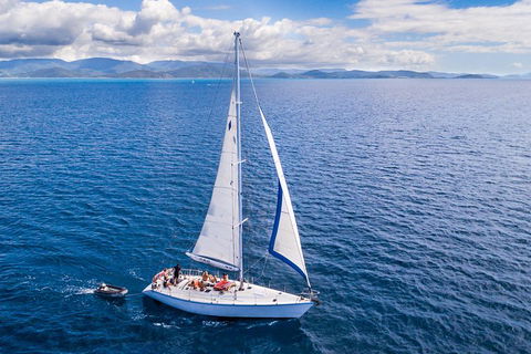 2 Night Small Group Whitsundays Sailing Adventure Aboard Mandrake - Phillip Island Accommodation 3