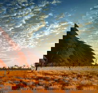 Highlights of Uluru Including Sunrise and Breakfast - Phillip Island Accommodation