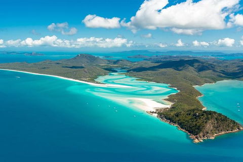 Whitsunday Bullet Day Trip - Whitehaven Beach And Snorkelling - Phillip Island Accommodation 1