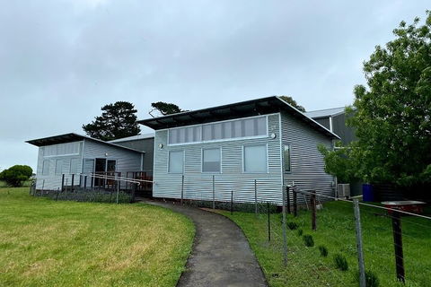Wine Tour 4WD Tour - Phillip Island Accommodation 5