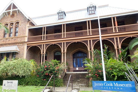Cairns To Cooktown 4WD Tour - Phillip Island Accommodation 1