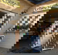 Small Group Adelaide Hills and Hahndorf Hideaway Tour from Adelaide - Phillip Island Accommodation