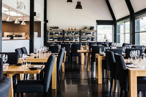 3-Hour Hunter Valley Scenic Helicopter Tour Including 3-Course Lunch From Cessnock - Phillip Island Accommodation 5