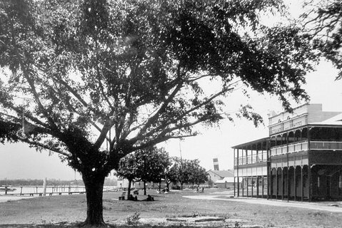 Cairns History Walking Tour - Phillip Island Accommodation 2