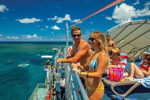 Outer Reef Pontoon Experience From Cairns - Phillip Island Accommodation 1