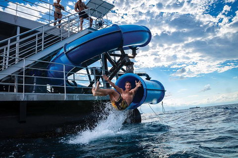 Outer Reef Pontoon Experience From Cairns - Phillip Island Accommodation 3